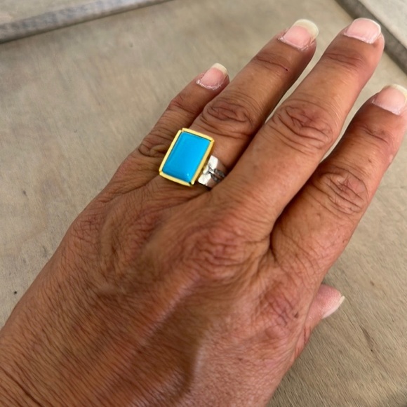 SS Turquoise Ring - Picture 3 of 10